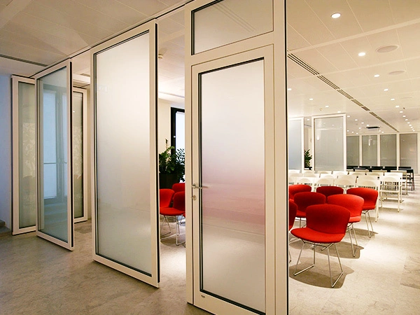 Vách kính di động cách âm Doorfold vach kinh di dong doorfold